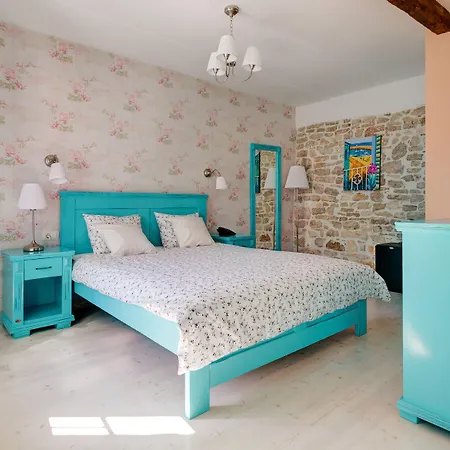 Heritage Chersin Hotel