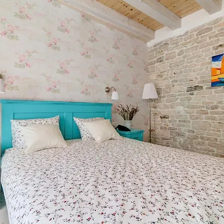 Heritage Chersin Hotel
